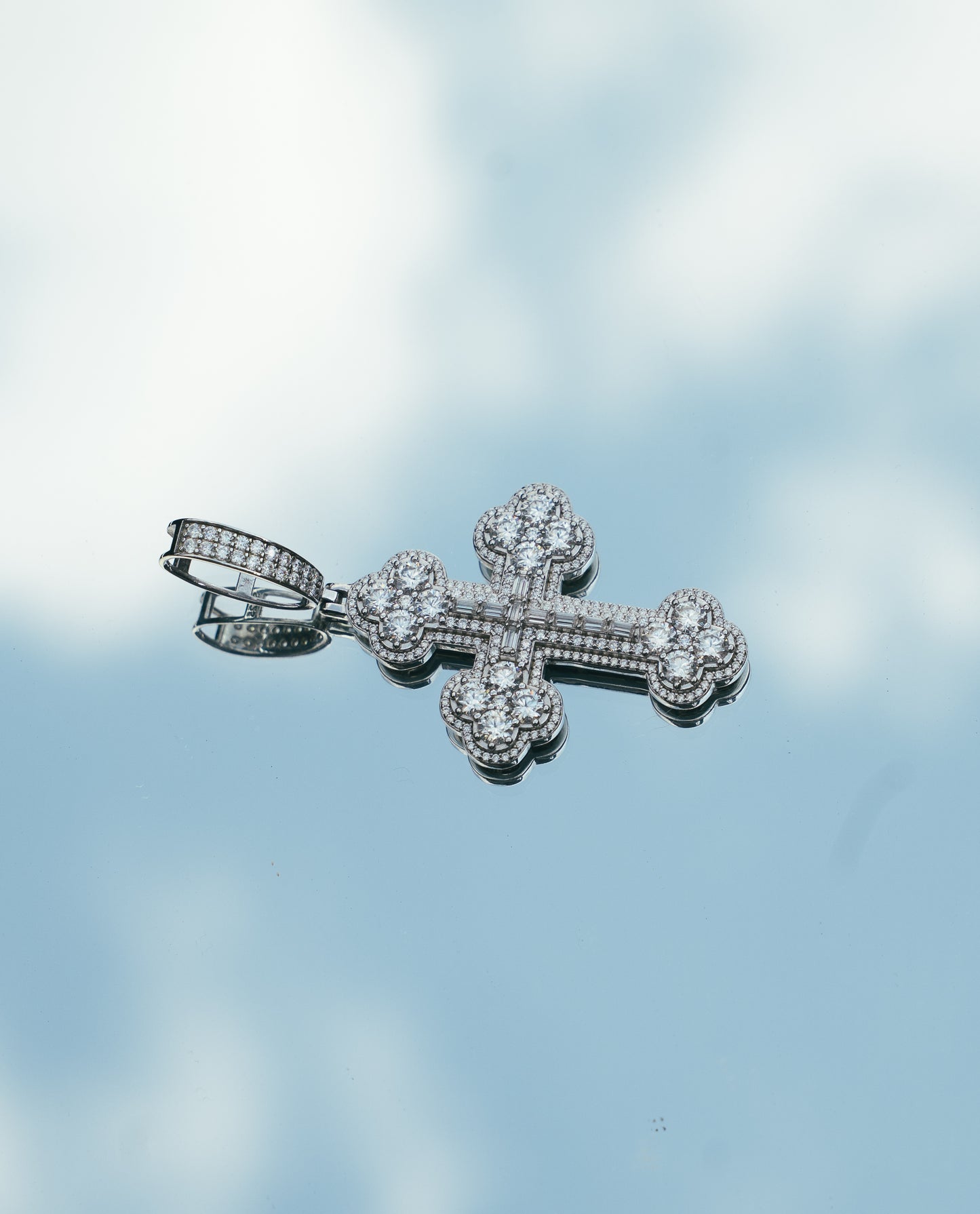 Trefoil Cross Baguette